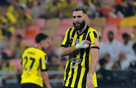 高情商的说法是专注联赛，低情商是一顿王八拳没打过布莱顿